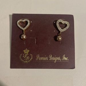 Premier Designs Gold Tone Rhinestone Heart Earrings With Gold Tone Dangle Bead